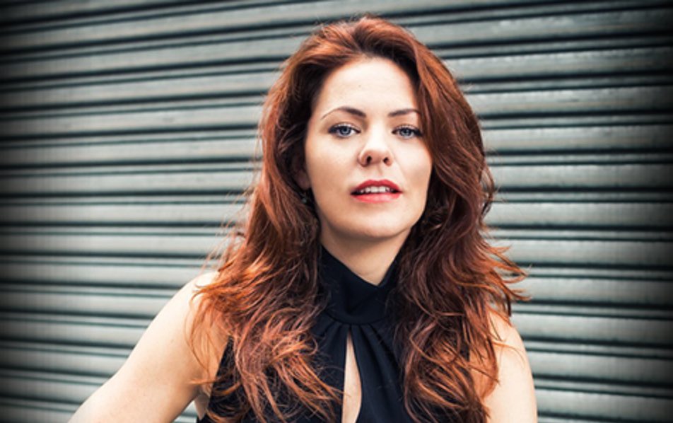 Happy Birthday to two Wicked Queens, Rachel Tucker (for yesterday) and Idina Menzel (for today)   
