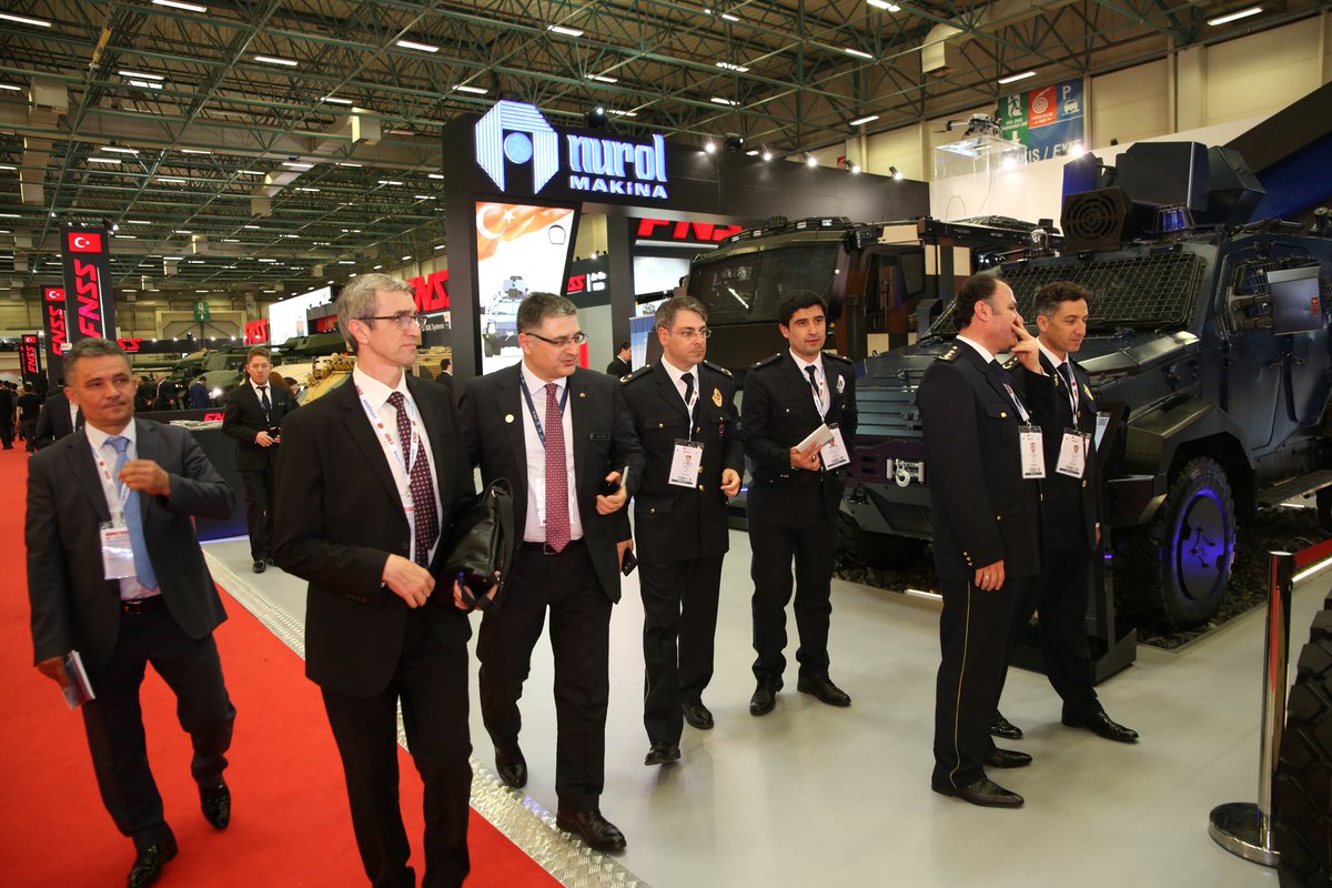 nurolmakina's tweet photo. Emniyet Genel Müdürlüğü İdari ve Mali İşler Daire Başkanı Sn. Akif Erkan GÜNGÖR ve beraberindeki heyet #IDEF2017 standımızı ziyaret etmiştir https://t.co/RDZgu7b0Pj