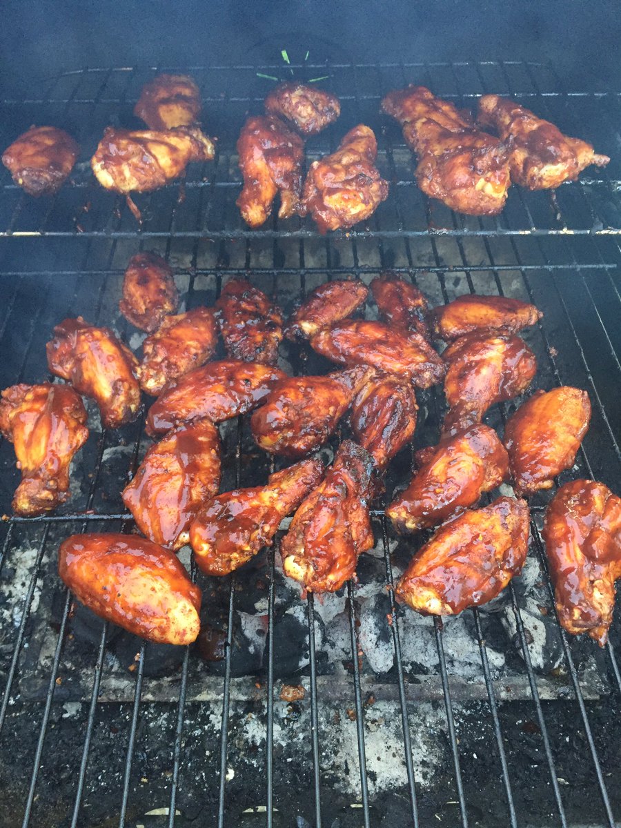 _ChefDon_'s tweet photo. Hot BBQ wings #Chefdon https://t.co/3W4EUSi5Q3