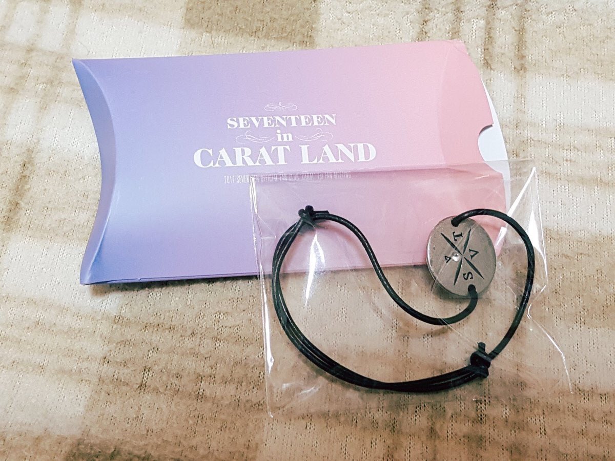 Seventeen Carat Land Bracelet