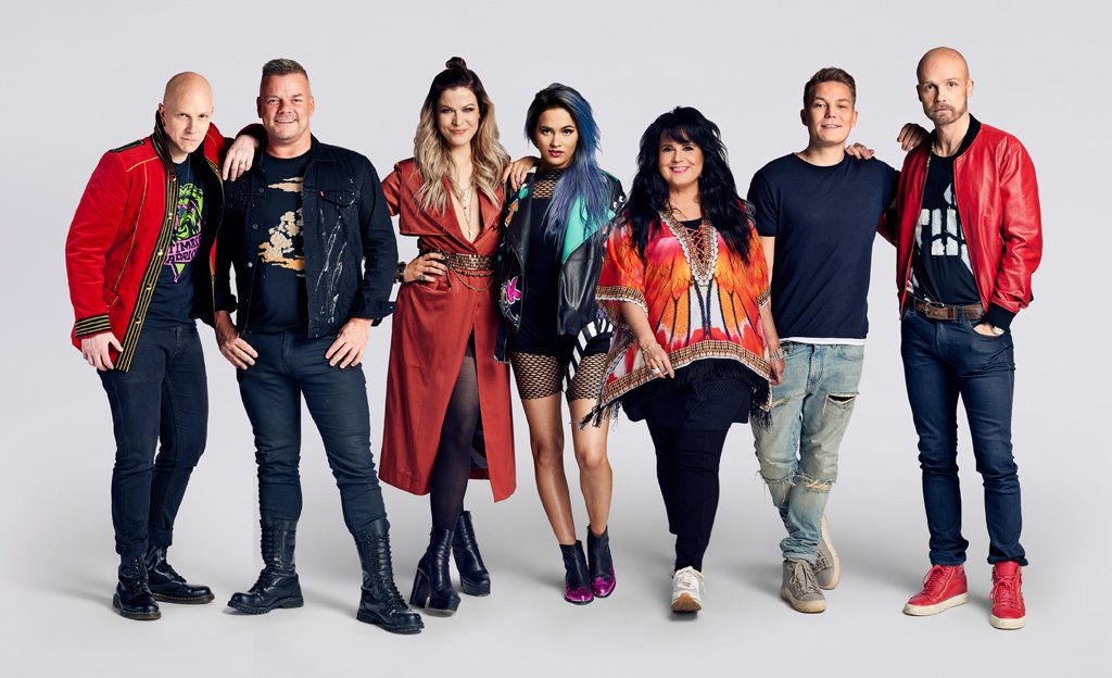 No nyt on! Ruutuun palaa <a href="/Vainelamaa/">Vain elämää</a> <a href="/viihde4/">Nelonen</a> lle ja mukana tuttuja, muun muassa <a href="/jennivartiainen/">Jenni Vartiainen</a> ja @CheekOfficial 😉!!