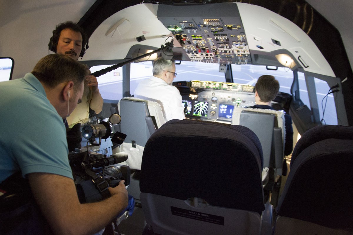 BrusselsFSim's tweet photo. BIG NEWS: at 1:00 pm, #BFSim will be live in the news of @RTBF to talk about #Ryanair's takeoff strategy from #Zaventem. Dont miss it ! https://t.co/oYOnKzmJdz