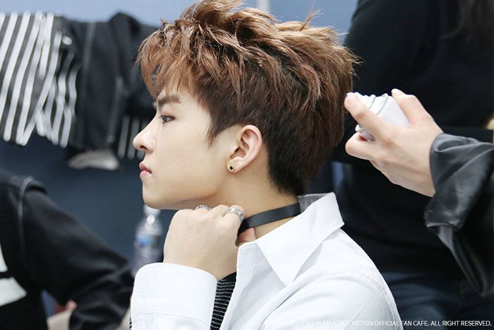 VICTON1109's tweet photo. [#빅톤] #Born아이덴티티 본방송까지 기다리기 힘들땐?
오랜만에 돌아온 #앨당저 보고 또 보면서 시간 순삭하기!

더 많은 사진은 잠시 후 7시!
공식 팬카페 #VICTON_STORY 에서만 공개됩니다!

#임세준 #도한세 #최병찬 #정수빈 https://t.co/vkOVnEX3yb