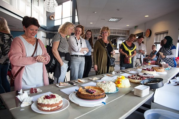 HDDdordrecht's tweet photo. Medewerkers van gemeente Dordrecht kunnen meedoen aan 'Heel #Dordrecht Bakt'. Zie de info op https://t.co/PQviW4Cfuv #MODordt #HDDdordrecht https://t.co/FVg9iEQArH