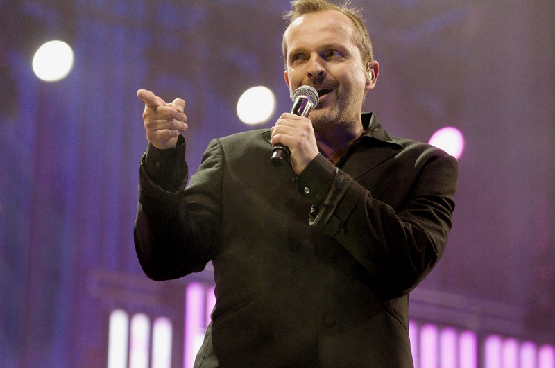 Miguel Bosé, primer concierto de verano del programa "Vigo en Festas 2017" ow.ly/GyQE30c8bVb