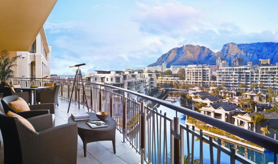 Gracious_Luxury's tweet photo. Take a look inside one of Africa's most luxurious resorts, the perfect place to explore Cape Town- https://t.co/4umLr2IyGa 

#Luxury https://t.co/z6OUBzGLpy