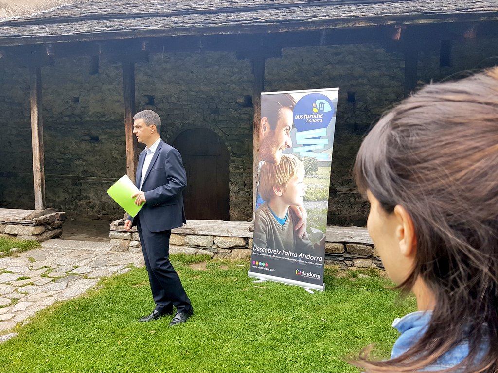 andorraworld_ad's tweet photo. En 2 dies el #busturisticand es torna a posar en marxa per mostrar la cultura i natura del país. (Roda de premsa des d'1 de les rutes.) https://t.co/UI11oDSw1U