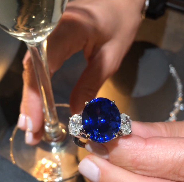 Champagne, truffles and jewels! Stop by #SothebysGeneva today from 5-7pm to see Fine Jewels ahead of Thursday's sale bit.ly/2qBz37f