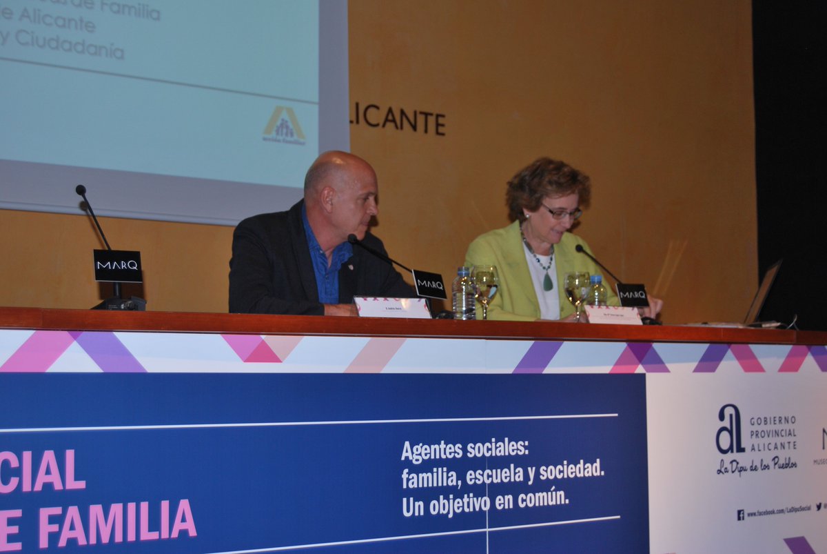 LaDipuSocial's tweet photo. Interviene María Teresa López @UCM_ECONOMICAS #retodemográfico #ForoFamilia2017 @dipuAlicante @marqalicante #politicas #familia #evaluacion https://t.co/2feZI4uQN6