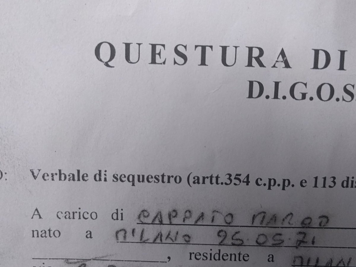 marcocappato's tweet photo. Ogni giorno la sua pena. E il suo verbale Digos. Oggi per incitazione a delinquere su Cannabis. Identificazione + Sequestro semi &amp; materiale https://t.co/gkNuuewQ9D