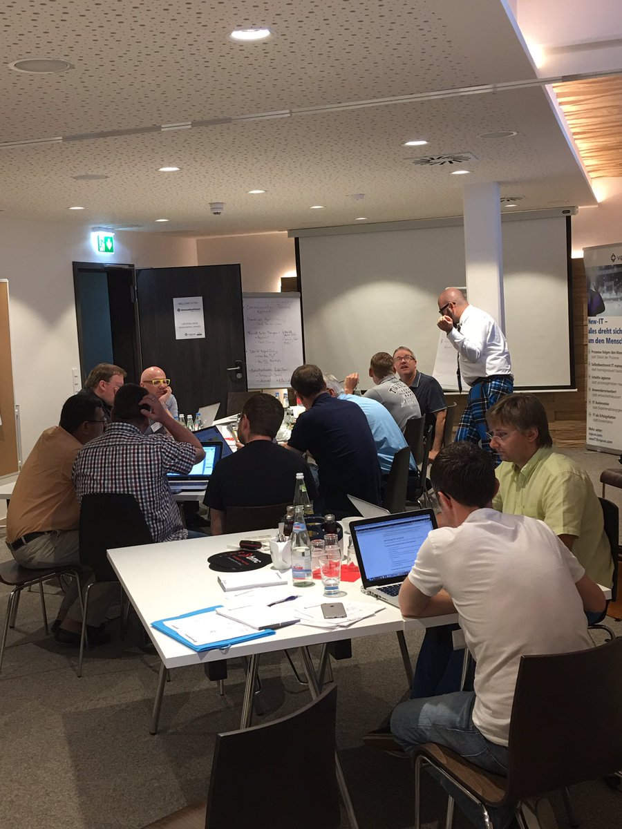 Day 2 <a href="/BMCSoftware/">BMC Software</a>  @VIPCON_com German Innovator House; Customers are building apps with no training or prior experience #innovationsuite