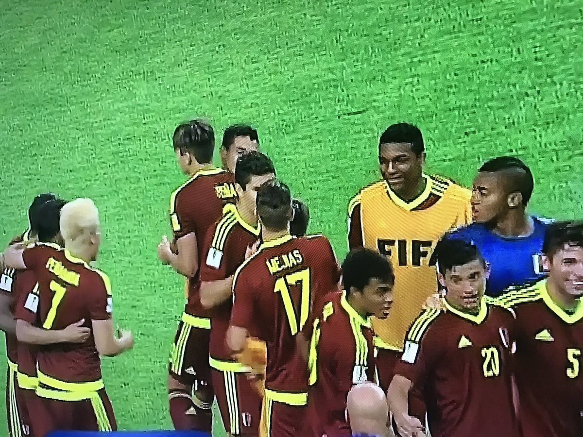 Nuestra vinotinto sub 20 a los cuartos de final del mundial!Felicitaciones muchachos. Gran Herrera con ese histórico gol para nuestra patria