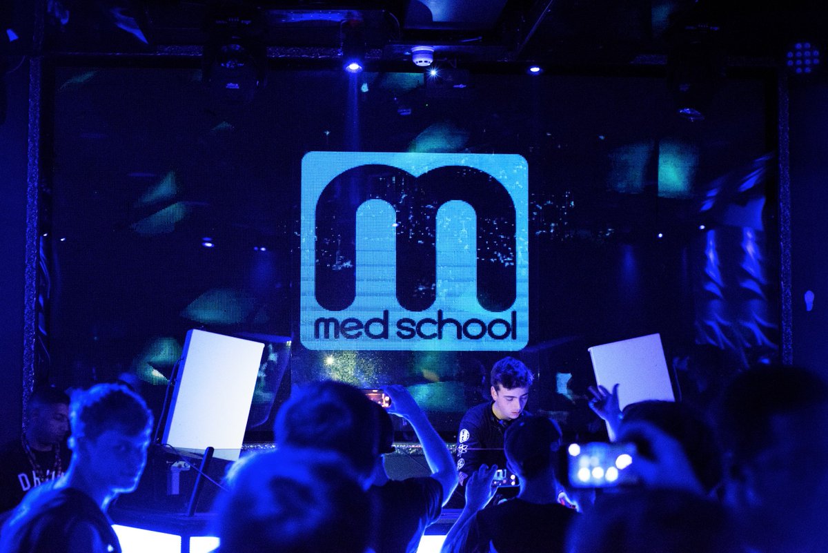 MedSchoolMusic's tweet photo. HUGE thanks to all who joined us for round 2 of our 2017 London residency - we loved every second!

Snaps here: https://t.co/GW2K6fqGbD https://t.co/w5lYyjGc0d
