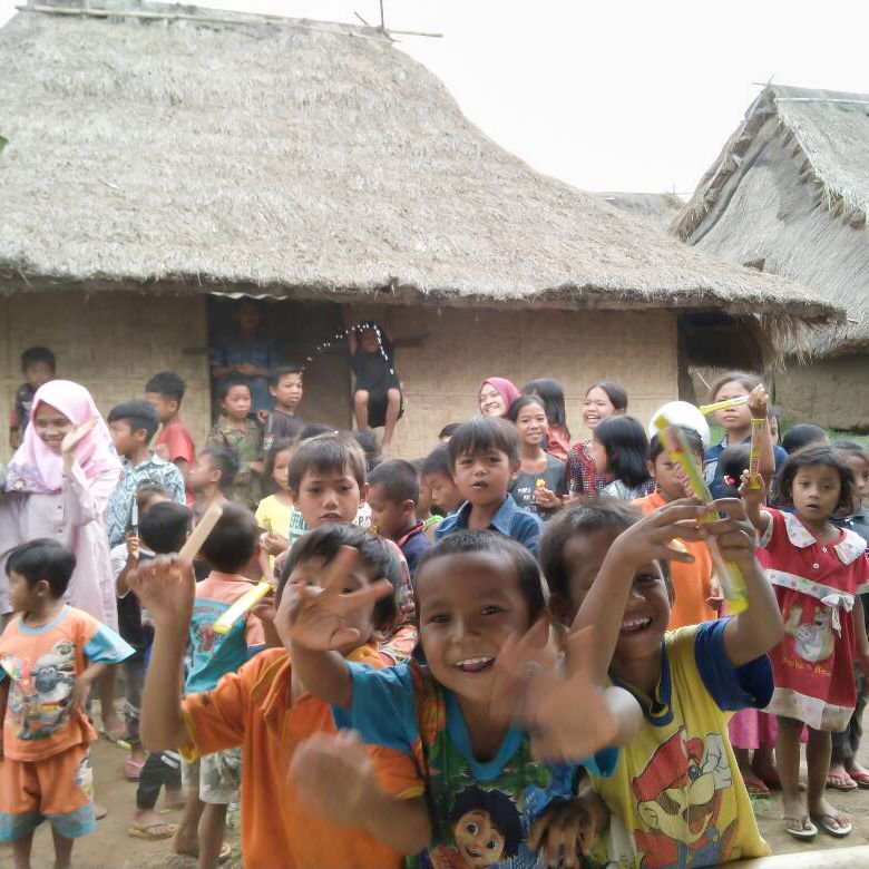 Geevvcom's tweet photo. Silaturahmi Geevv dengan Komunitas Sudut Lombok. #CariTahu tentang kegiatan Sudut Lombok di Geevv: https://t.co/IOEXTmnLil #Geevv https://t.co/J0eLJR6SlY
