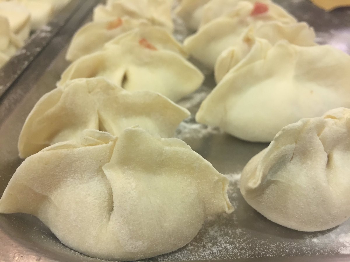 cinaincucina's tweet photo. #Ravioli espressi fatti a mano tutte le sere dal lunedì al sabato dalle 18 alle 24 al #DumplingBar via Vitelleschi 38 #Roma #cucinacinese https://t.co/wz4nZxLs4O