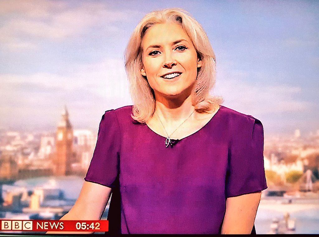 raymach1's tweet photo. Very stylish Lucy presenting yesterday's early #BBCNews #LucyGrey #style #fashion #smile #tvpresenter #blonde #pinkdress #glamorous #stylish https://t.co/SdDScedjx7