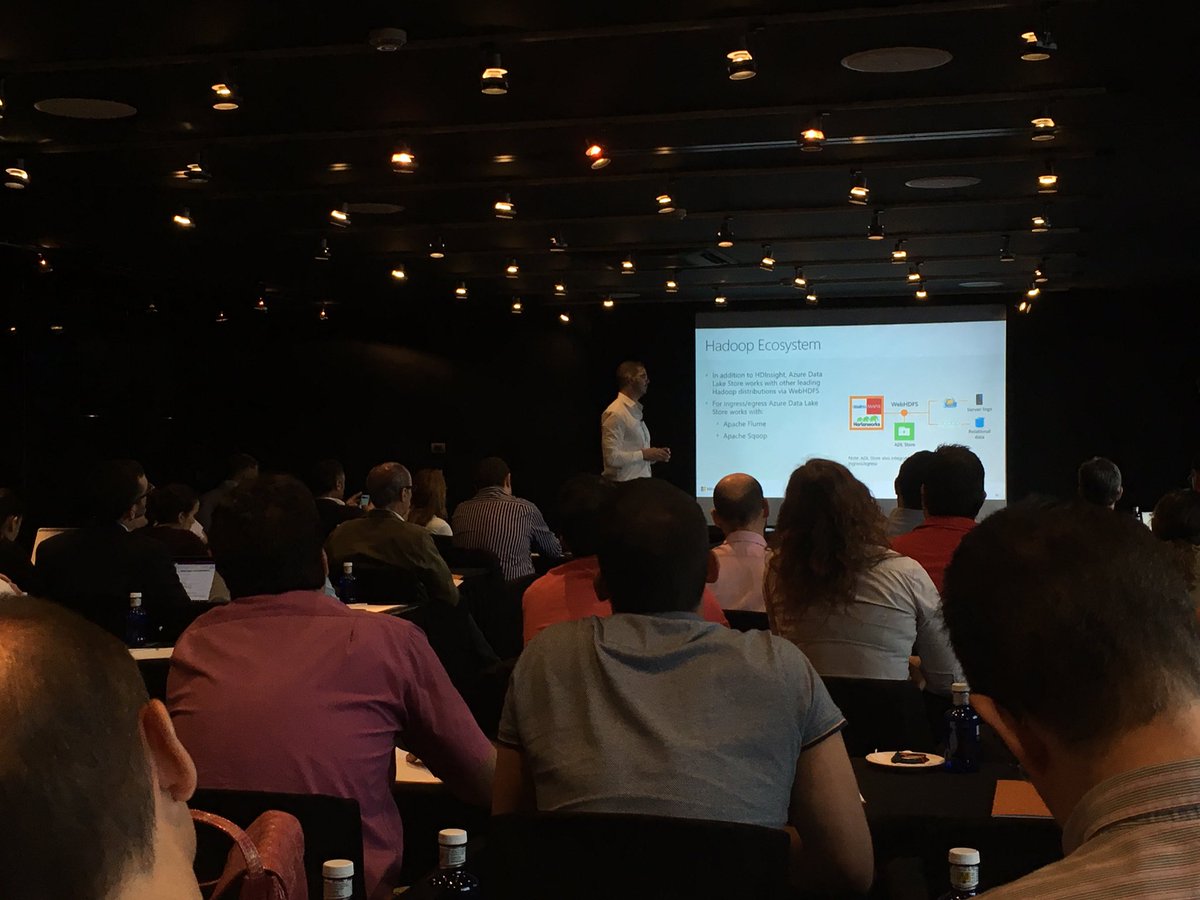 ATapia_IT's tweet photo. #Microsoft #DataAmp Madrid. All about data! #AzureDataLake #SQLServer2017 #PowerBI https://t.co/tKALlfcNJ3
