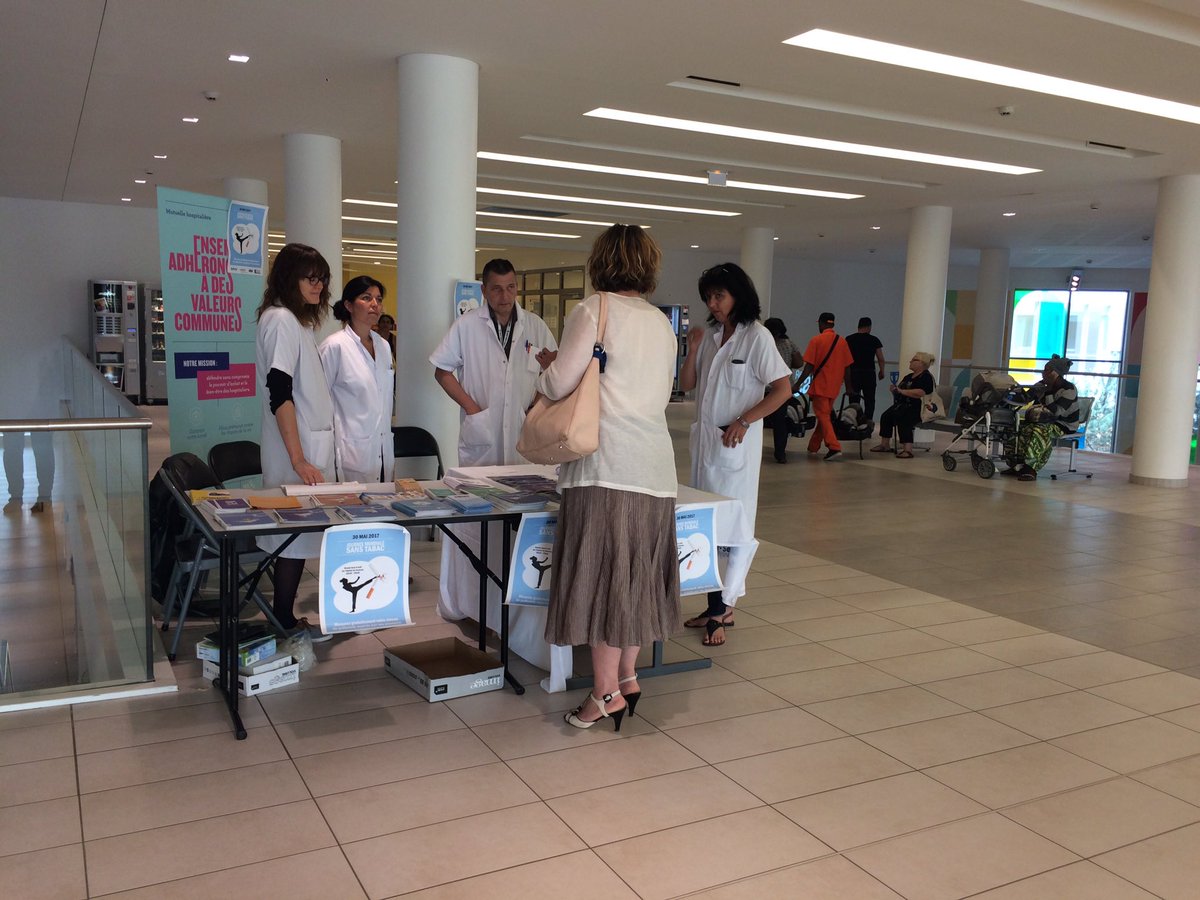 Ch_Gonesse's tweet photo. En direct du stand d'information de la journée contre le tabac 👍🏻#journeemondialesanstabac https://t.co/jIjXZHpVcW