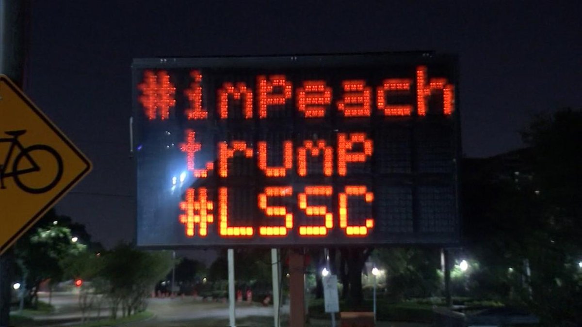 TheHannahCromer's tweet photo. #HAPPENINGNOW: hackers strike again near downtown Houston... https://t.co/w69DrcGwPi