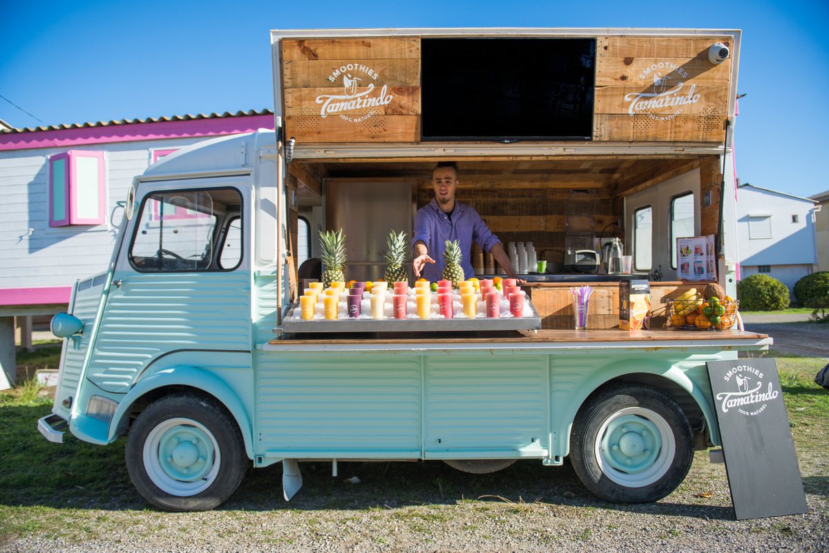 TamaSmoothies's tweet photo. LE FRUIT TRUCK TAMARINDO voyagera cet été ... bientôt sur la route de vos vacances #smoothiestamarindo #holidays #besmooth #puravida 🏖️😎🏄‍♀️ https://t.co/v7H5T7aZ68