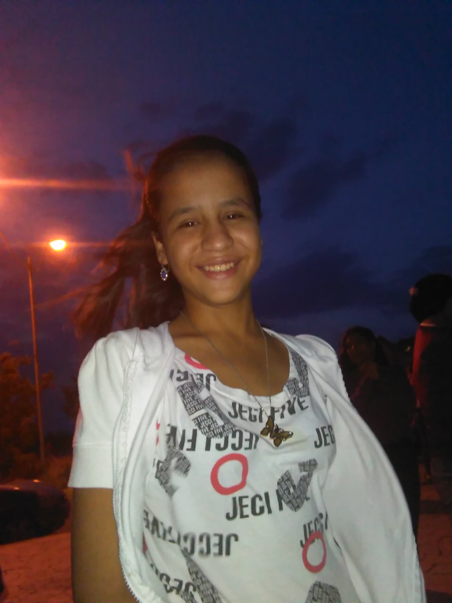 Ariannalis's tweet photo. Un año más hija y este son los 15 felices 15 hija, Arianna hija de mi corazón https://t.co/GTZ7u8hUBS
