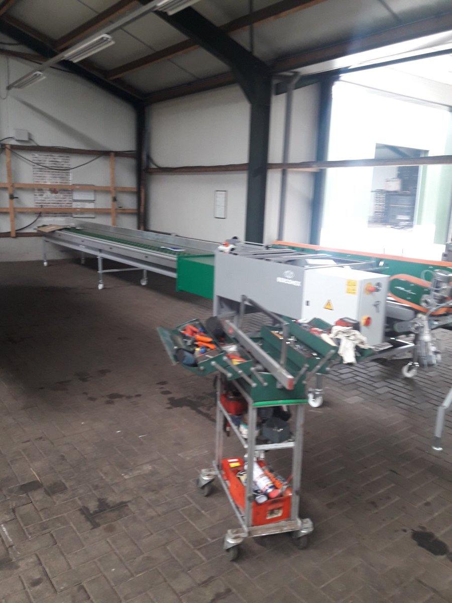 eduard_daling's tweet photo. De nieuwe furora bosautomaat komt binnen https://t.co/CtLBz1RY2H