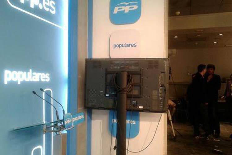 IzquierdaUnida's tweet photo. ➡️Se vende tele de plasma seminueva. Para más información preguntar por @PPopular o @marianorajoy. #Gürtel #Wallapop
https://t.co/Evy3ef9dCV https://t.co/uYKgKTABYx