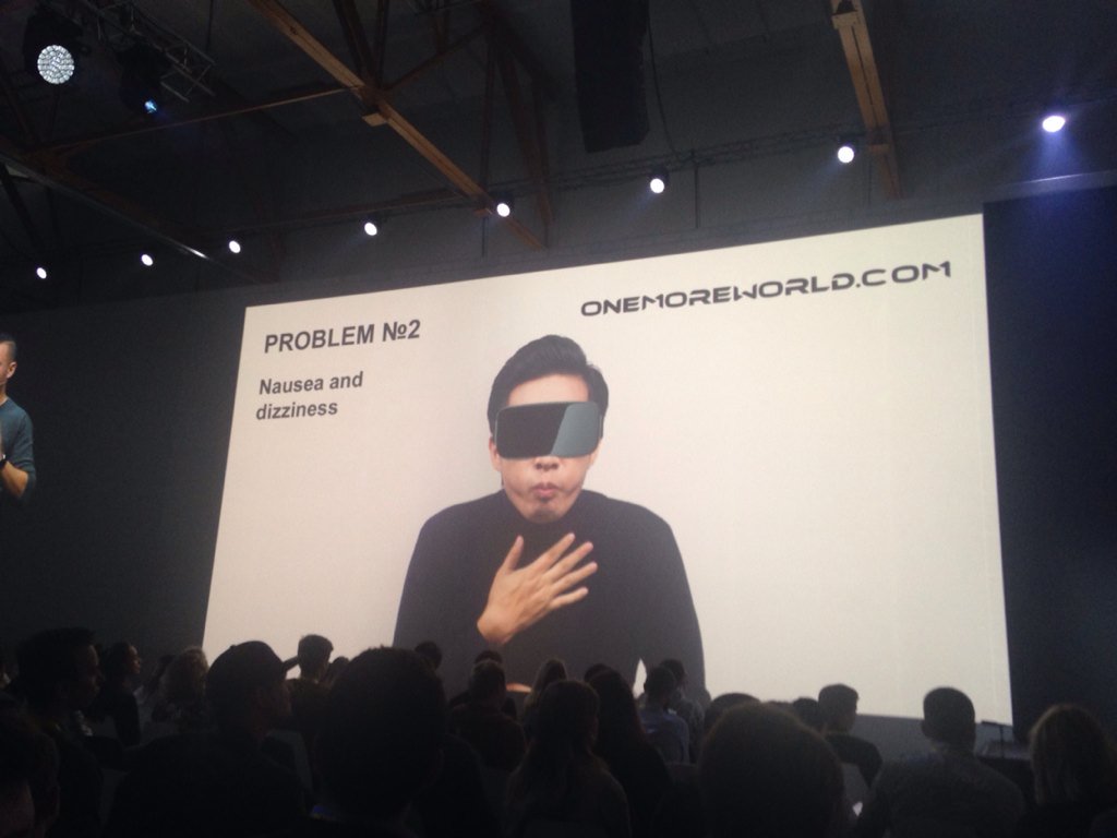 ru_quesada's tweet image. = here&apos;s one of the #globalproblem 4 VR &amp;amp; AR ;) #true #vestibularapparatus #yac2017