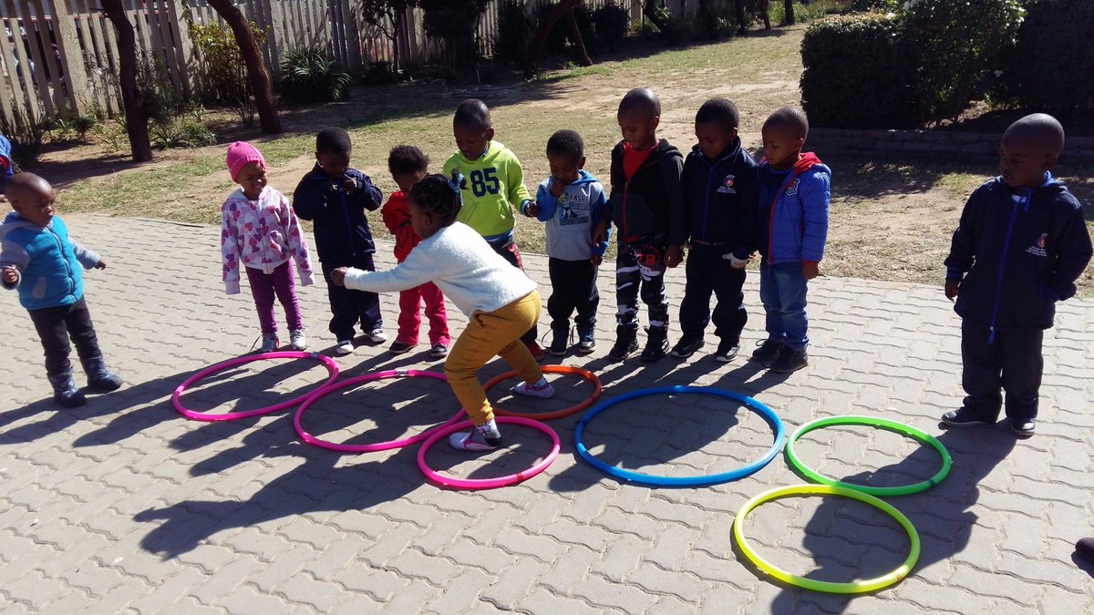 AfrikaTikkun's tweet photo. Wings of Life celebrated #WorldPlayDay with 3 creches from Diepsloot. @MintGroupZA joined to support the children learning through play. https://t.co/0dE2dIdCm0