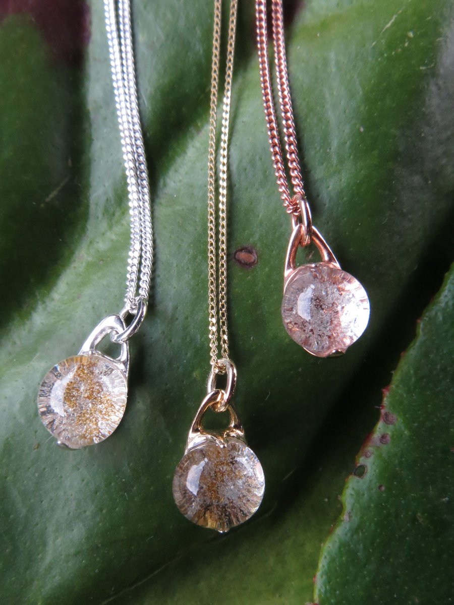 McrJewellers's tweet photo. #MJN member Kylie Yeungs Beautiful Dew Drop collecton seen in Manchester Art Gallery and in @studio1mcdc in @ManchesterCraft https://t.co/BfG8K2giQs