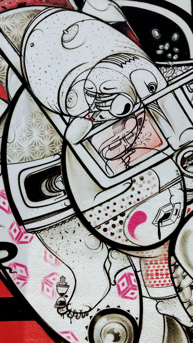 Kaori969's tweet photo. A whole heap of crazy - all in one image...#howandnosm #wynwoodwalls https://t.co/bGk6pw6HZP