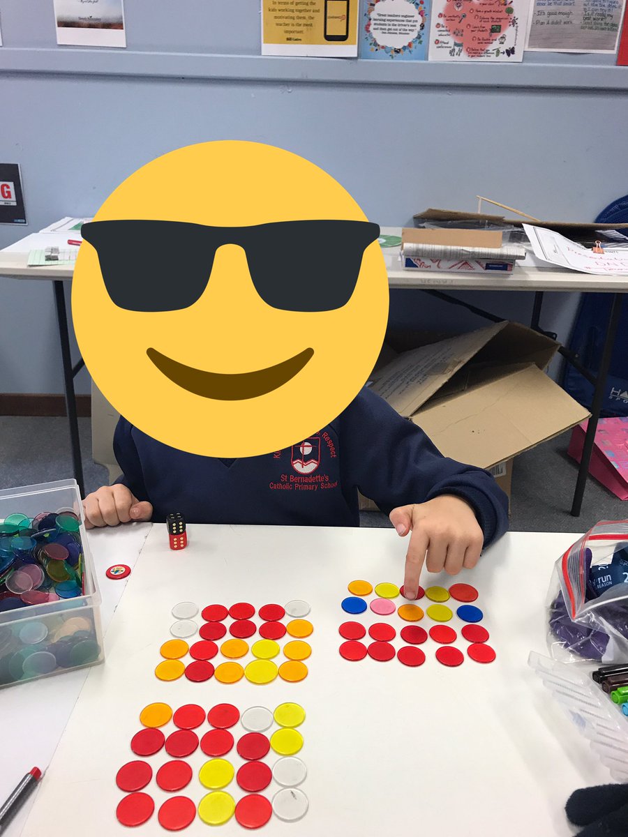 MrsDSoroka's tweet image. Calculating multiplication facts with arrays #emumaths #arrays