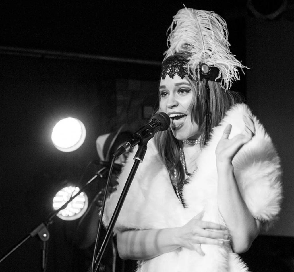 The fabulous <a href="/katesmithmusic/">Kate Smith</a> performing for her Weimar #cabaret show. #Beijing isn't the same without you. 
#burlesque #backstage #performa…