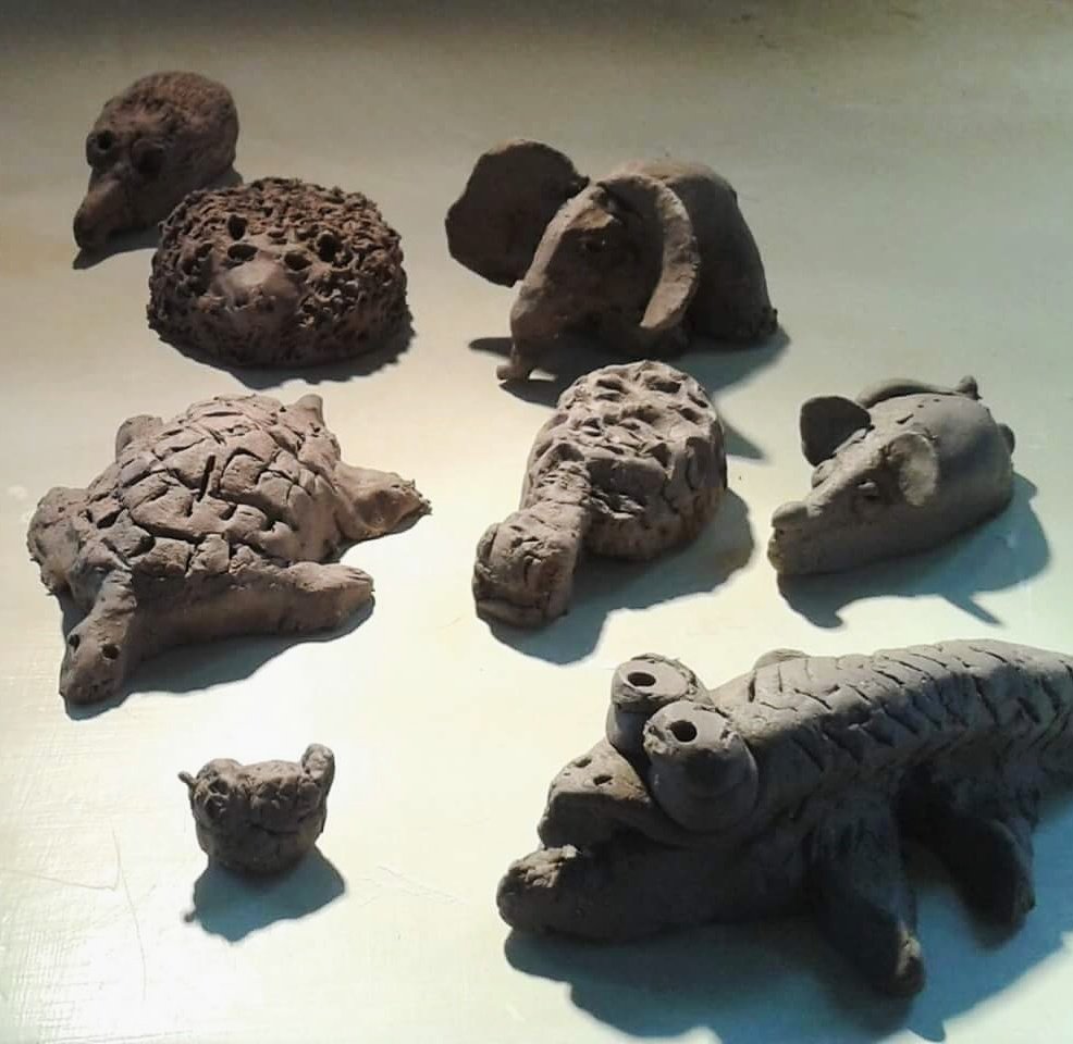 Escape_Changing's tweet image. Hedgehogs, a turtle, a sheep and an elephant called Nelly! Little creatures we made w/ attendees &amp;amp; volunteers @SpringfieldMind #DementiaCafe