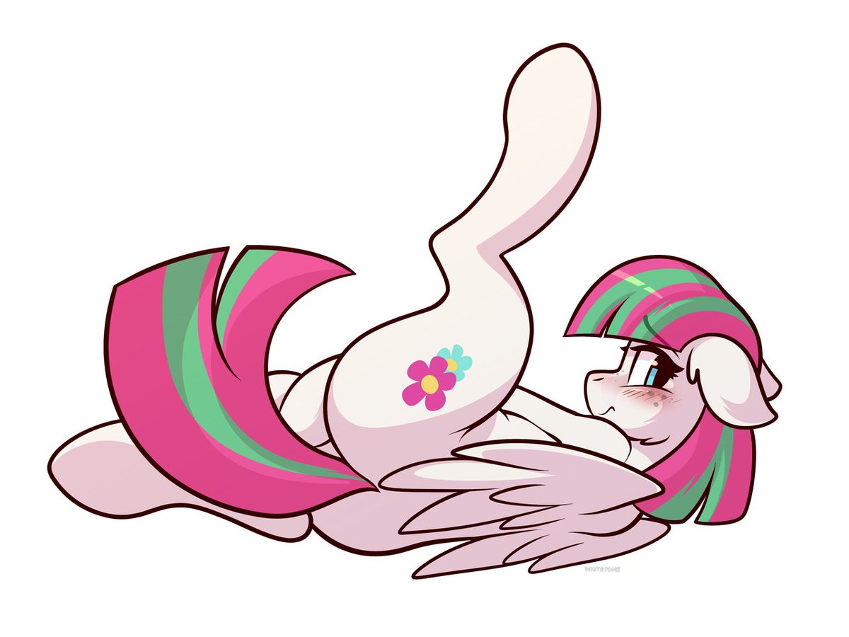 Kanerudo66's tweet photo. 'Um, do you mind? I'm doing yoga so I'm in a rather uncomfortable position.'
(By Piepon)
#MLPFiM #MLP #Blossomforth #Brony https://t.co/O8GV23ffjN