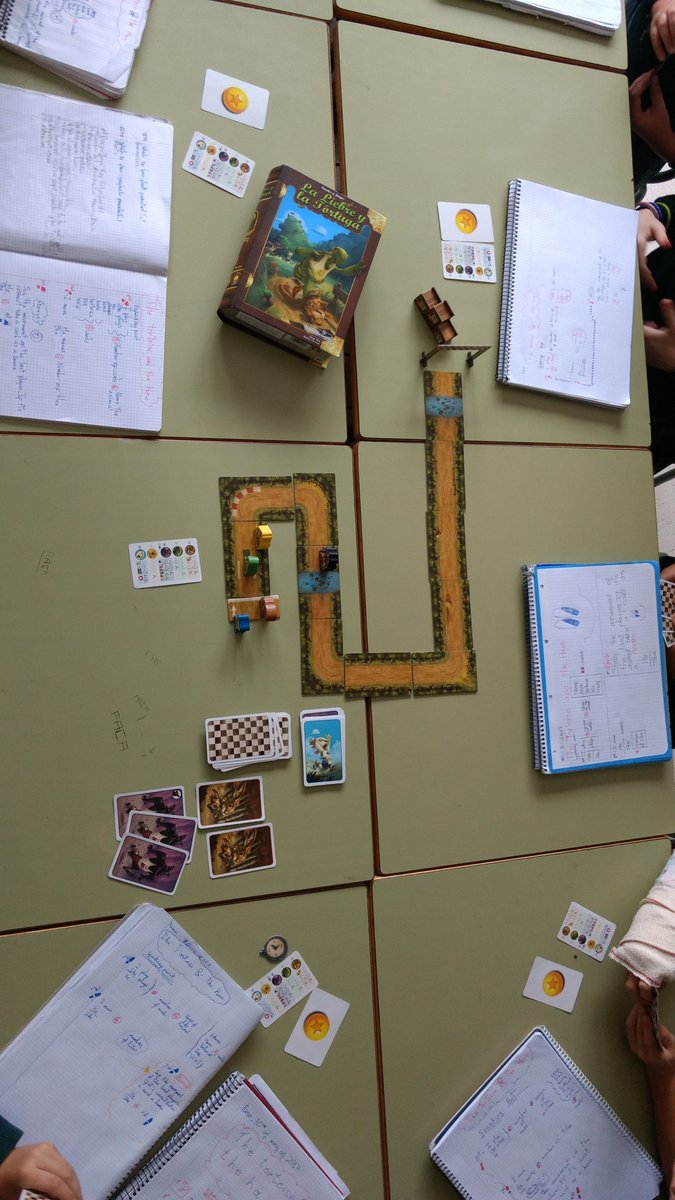 MrWolfTeacher's tweet photo. 3°-4° con Inglés y sustrato de Mates gracias a "La Liebre y La Tortuga"
Speaking a saco y #PlayAndLearn #BoardgameBasedLearning https://t.co/l4D5exx9oz