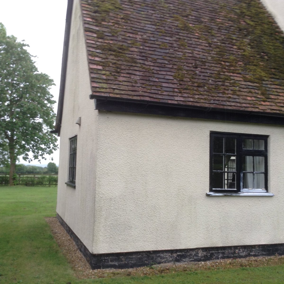 JordayaLtd's tweet photo. #TheCotswolds One of @JordayaLtd projects .. #DiathoniteEvolution #Plasters #Render #Cottages https://t.co/3NYbKfVLE3