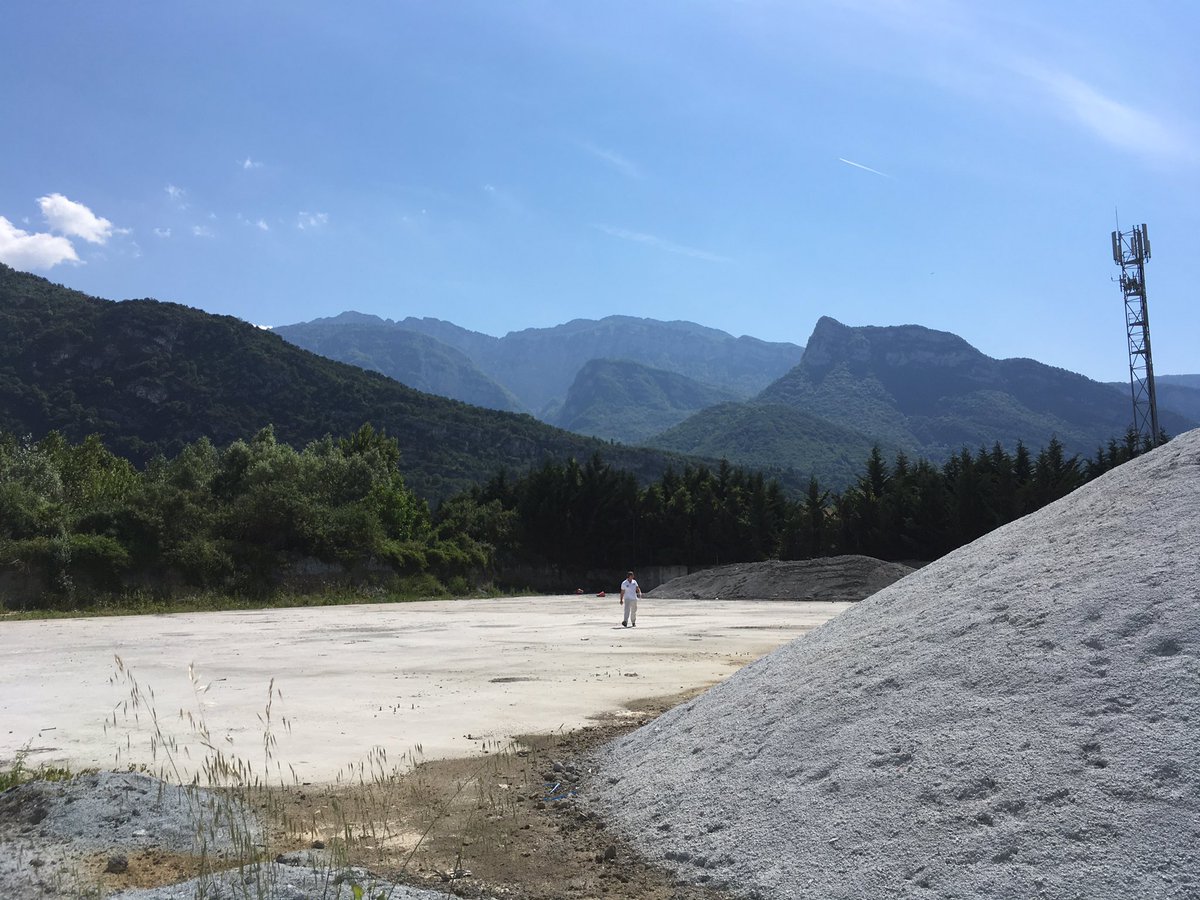 KevinNOASCONE's tweet photo. #DigitalDrone site. Mission orthophotoplan site #Industrie pour l'#EPFL de #Grenoble. 👍@Envisol_SSP #drone #friche https://t.co/b0efkGXBmw