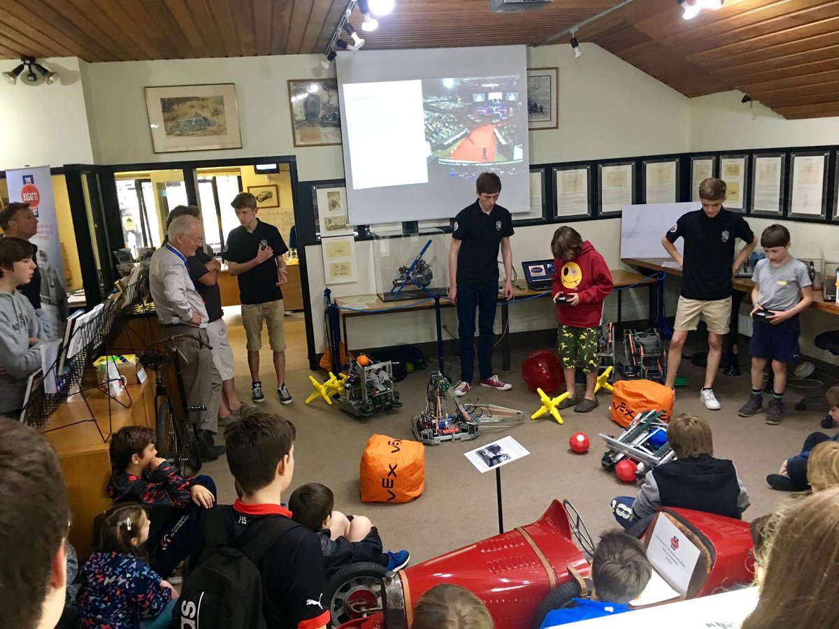 Delighted to sponsor Team Control Freaks <a href="/TCF_3116B/">Control Freaks</a> and so impressed how they ran their workshop for us #STEM @BOC_Prescott <a href="/VEXRoboticsUK/">VEX Robotics UK</a>