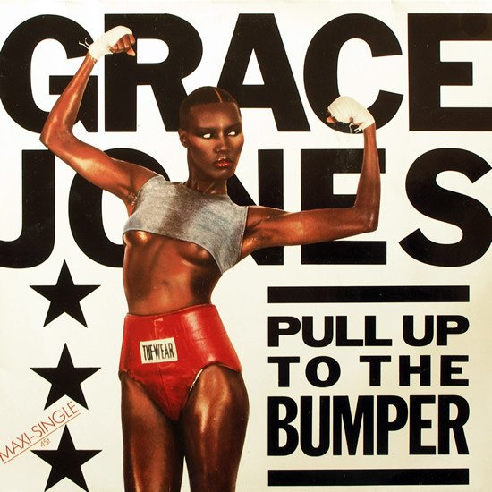 mbeKCRW's tweet image. Bowing down to queen Grace Jones! #THEbumper