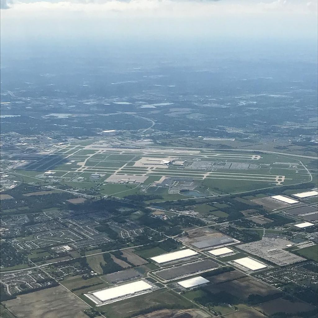 JonathanESmith's tweet photo. My home airport @indairport. #IND #photoginflight https://t.co/0Xhb8Mz4MG