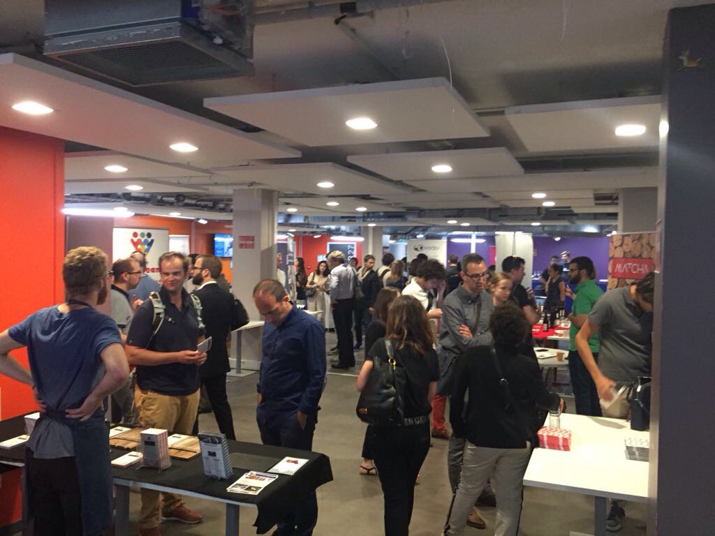 Nat_Bad's tweet photo. Ca se remplit vite la #wineTechParis ce soir. Une rencontre #eventpluggers. Congrats to my students 😉 https://t.co/k2PiokDrbE