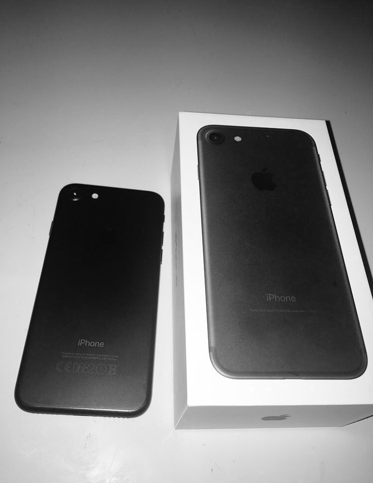 x2hmed0's tweet photo. سحب على ايفون ٧ بلس 128GB
الشروط :
• ريتويت للتغريده
• فولو لـ :
• @x7moka69 
• @z6lal 
• @JonTurki 
السحب بعد اسبوع ، بالتوفيق للجميع ❤️* https://t.co/ArnKZ3WIR6