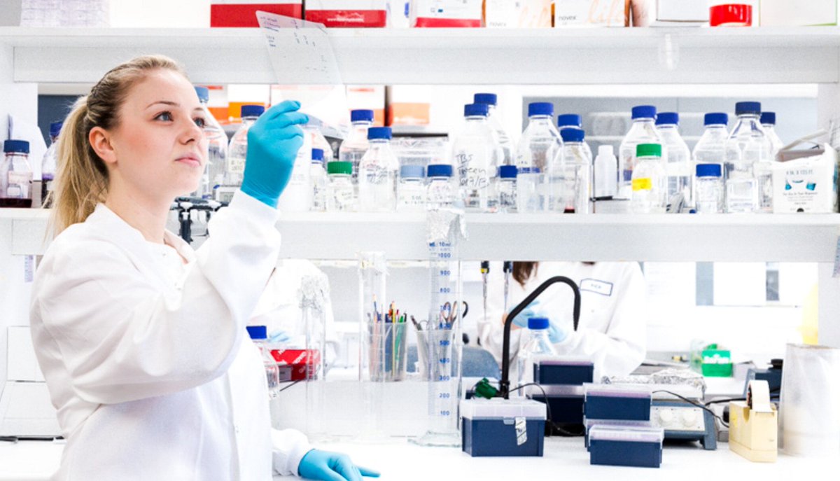 CRUK_Policy's tweet photo. Because of the quality of our science, #UK and #EU patients are benefitting from progress earlier #beatcancersooner #UKvalEU https://t.co/BdMGrLtxtE