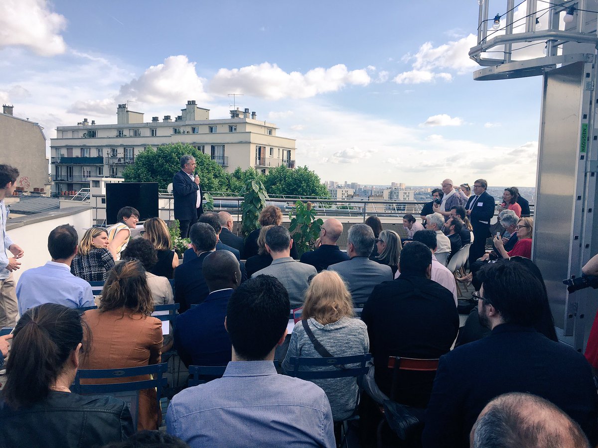shirleeyfp's tweet photo. #orange &amp; #RRuches : l'innovation au service de l'humanité| Bravo à #larucheparis et à vos équipes pr cette belle soirée d #inauguration 🙌🏽 https://t.co/8pvhmQOyQS