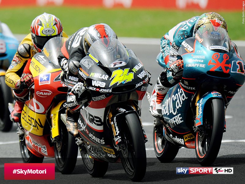 #Mugello 2008: <a href="/simonecorsi/">Simone Corsi</a> vince in 125 e completa la tripletta italiana con Simoncelli e Rossi nelle tre classi. 🇮🇹 #PenneallArrabbiata