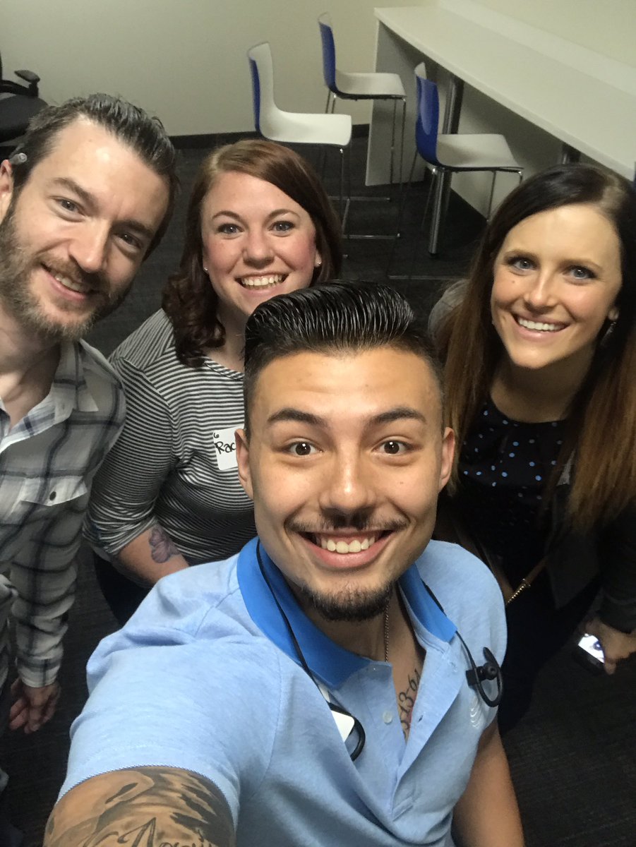 DevonDenavaatt's tweet photo. Lots of faces in this group selfie #faststart #coloradoswagger https://t.co/P2wenQ7zXv