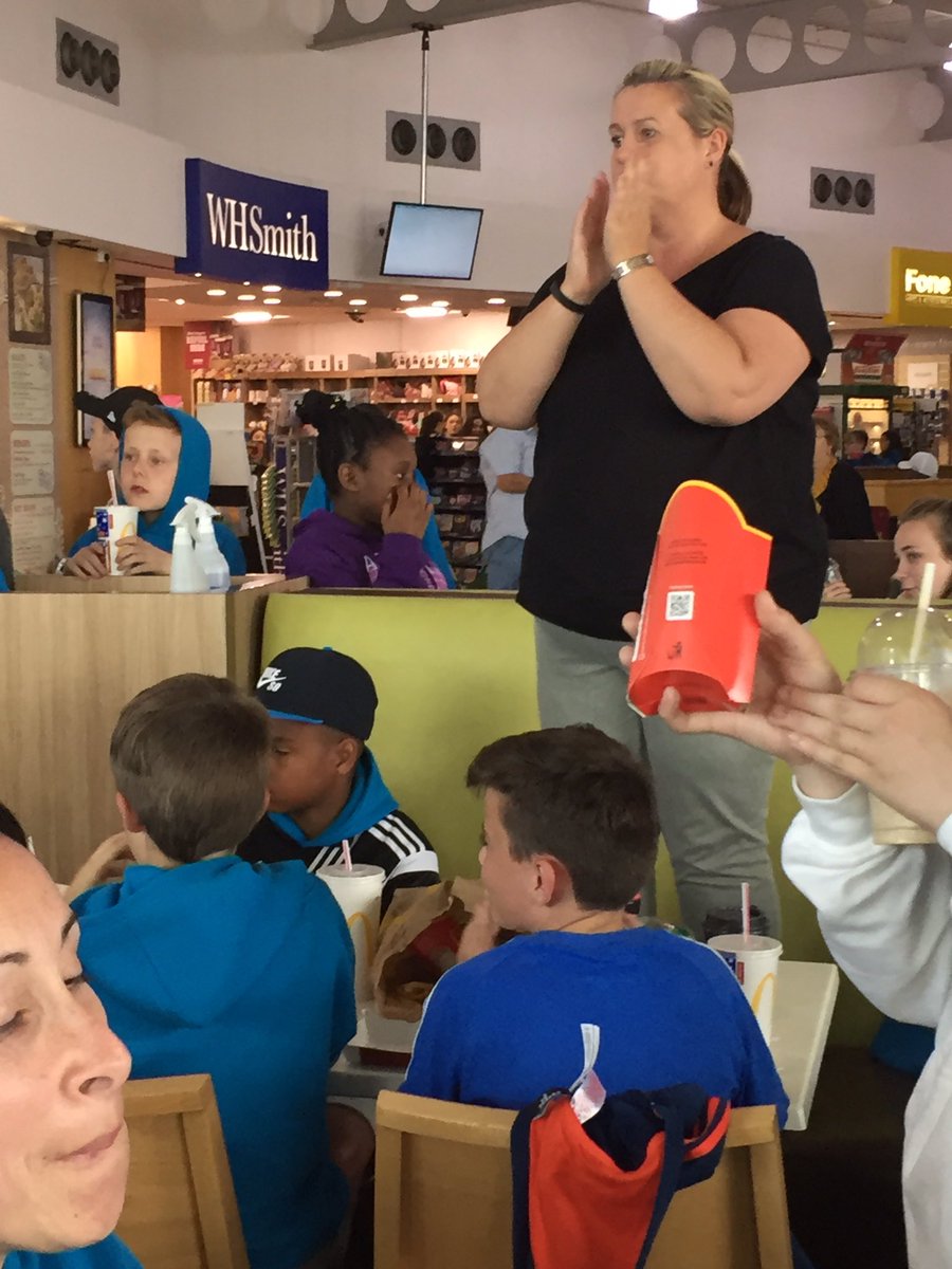 Massive thanks to Ms Parker for organising! #hswvLondon #bosslady #superstar #thankyou