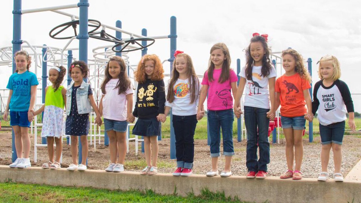 clinicametronyc's tweet photo. #ClothesWithoutLimits: Fed-up moms create their own clothing for girls https://t.co/sJ5zik0MOa #ClinicaMetropolitanaNY https://t.co/Fam3gqv4va
