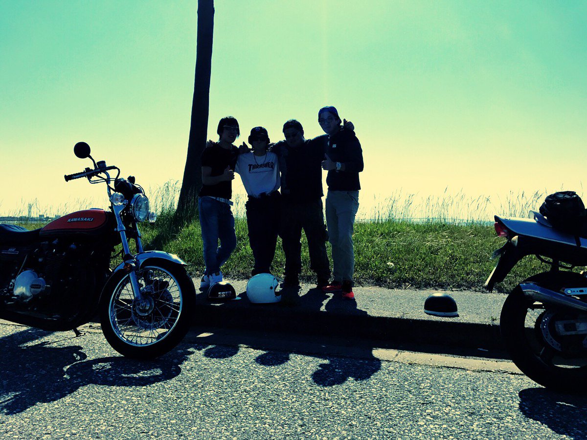 UrabeYu1023's tweet photo. バイクに、イナズマに乗れることを
本当に幸せに思います。
一緒に走ってくれる仲間がいることを
本当に幸せに思います。
この輪が消えることなくずっと走ってられるように
楽しみましょーう(´-3-`) https://t.co/p8dDgQYNWZ